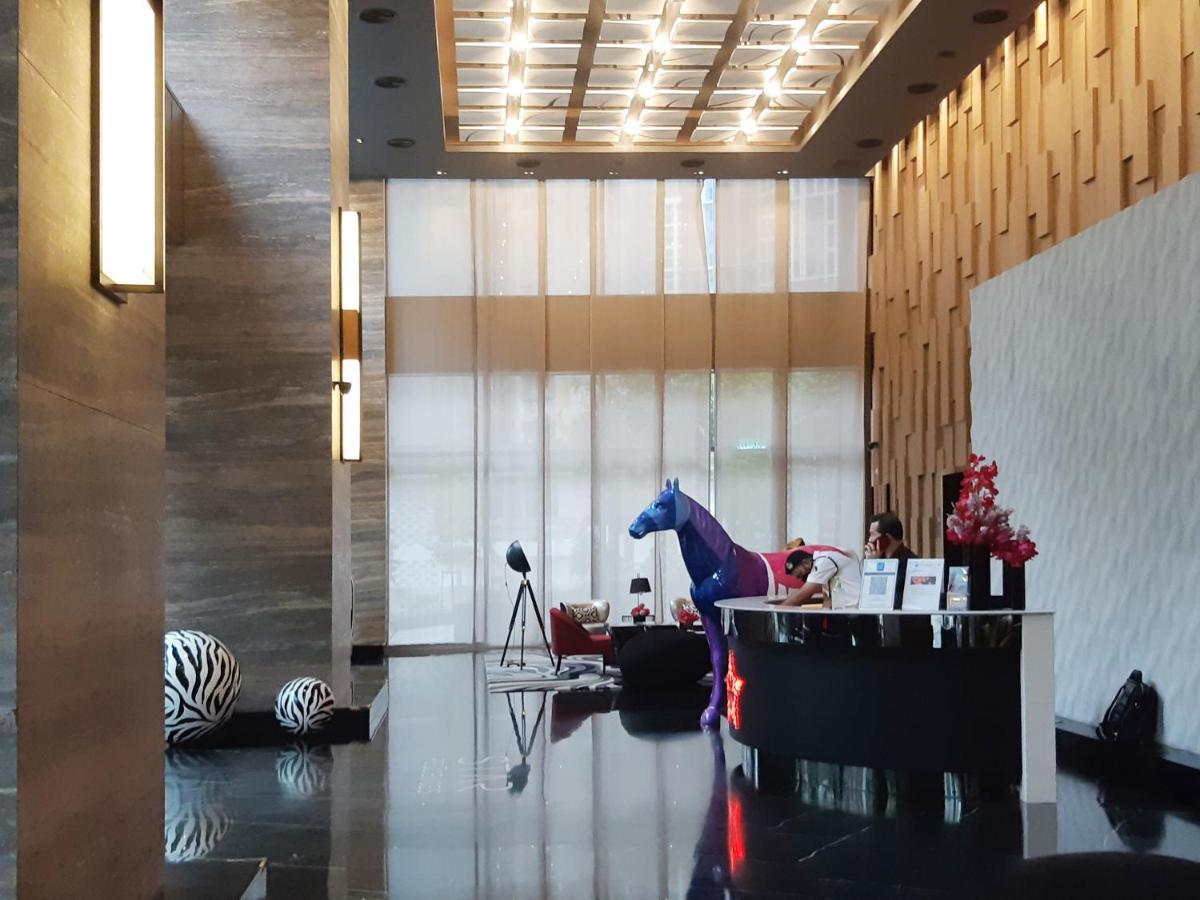 Star Luxury Suites Klcc กัวลาลัมเปอร์ ภายนอก รูปภาพ