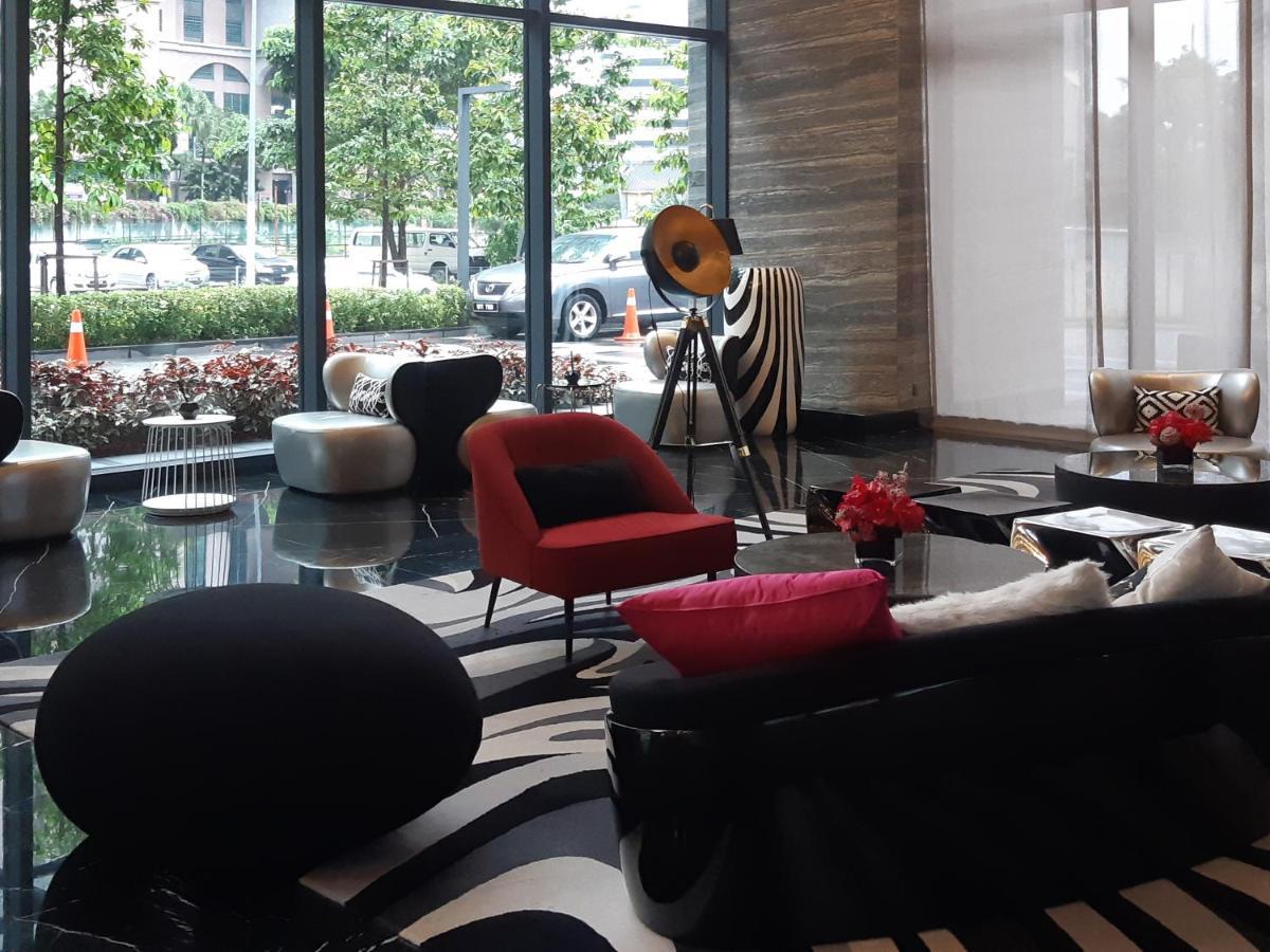 Star Luxury Suites Klcc กัวลาลัมเปอร์ ภายนอก รูปภาพ