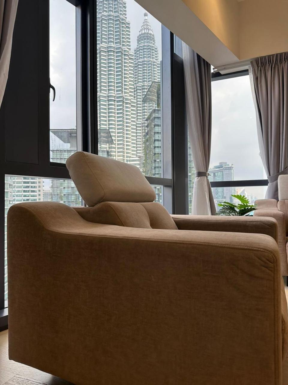 Star Luxury Suites Klcc กัวลาลัมเปอร์ ภายนอก รูปภาพ